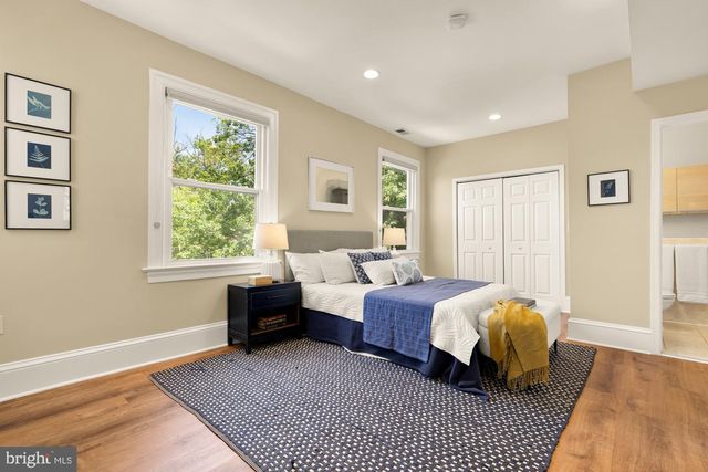 1231 FRANKLIN ST NE, Washington, DC 20017