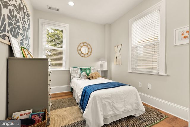 1231 FRANKLIN ST NE, Washington, DC 20017