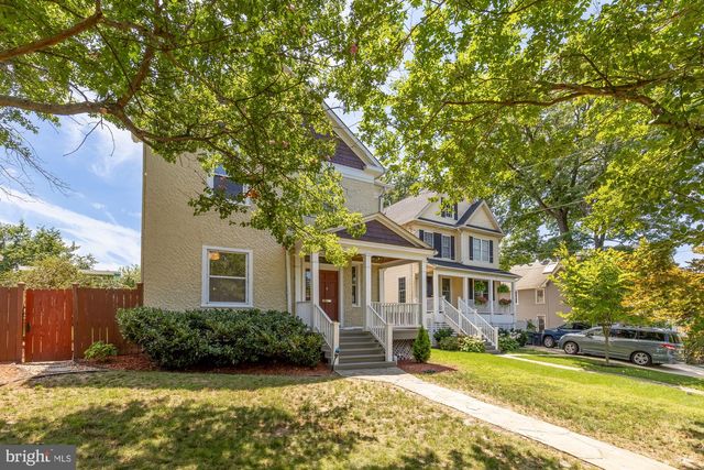1231 FRANKLIN ST NE, Washington, DC 20017