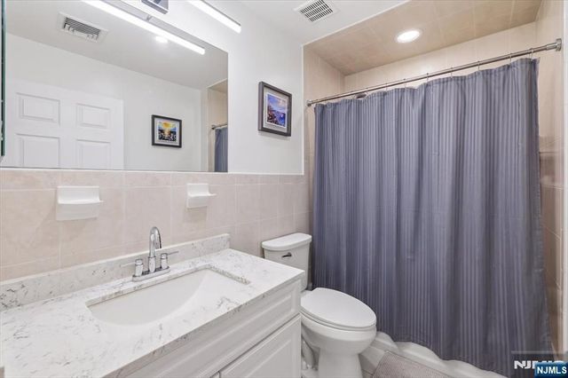 220 Cliff Street B, Cliffside Park, NJ 07010