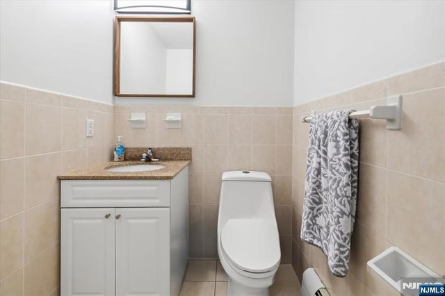 220 Cliff Street B, Cliffside Park, NJ 07010