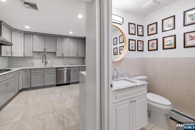 220 Cliff Street B, Cliffside Park, NJ 07010