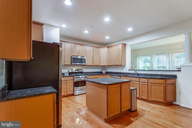 915 HALL STATION DR, Bowie, MD 20721