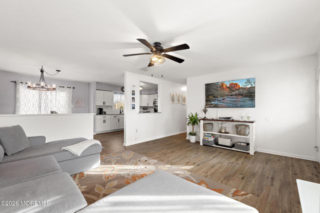 826 Hazelton Avenue, Lanoka Harbor, NJ 08734