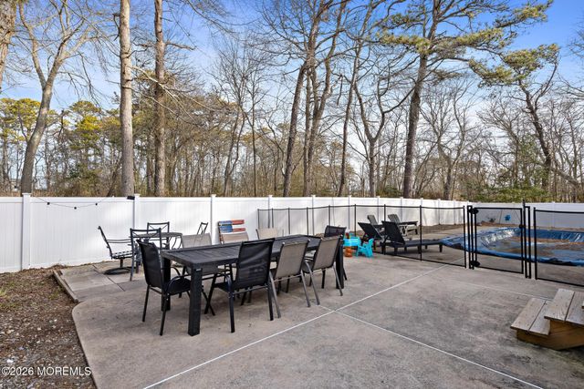 826 Hazelton Avenue, Lanoka Harbor, NJ 08734