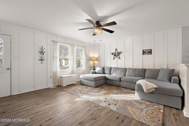 826 Hazelton Avenue, Lanoka Harbor, NJ 08734