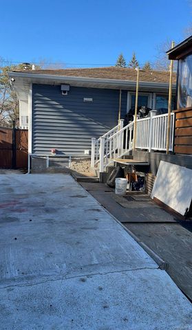 152 Dogwood Road, Mastic Beach, NY 11951