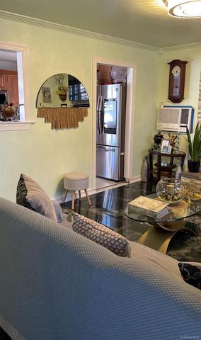 152 Dogwood Road, Mastic Beach, NY 11951