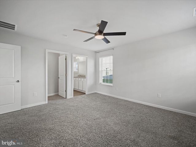 387 AYLESBURY LN, Martinsburg, WV 25403