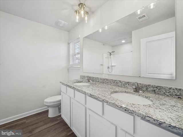 387 AYLESBURY LN, Martinsburg, WV 25403