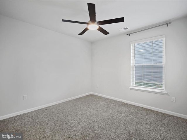 387 AYLESBURY LN, Martinsburg, WV 25403