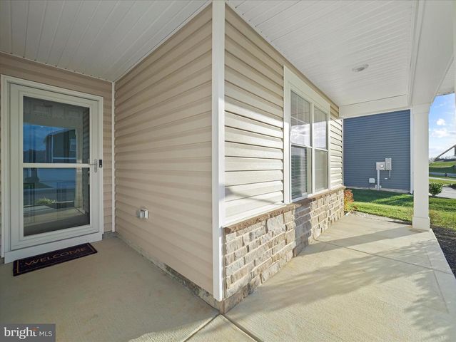 387 AYLESBURY LN, Martinsburg, WV 25403