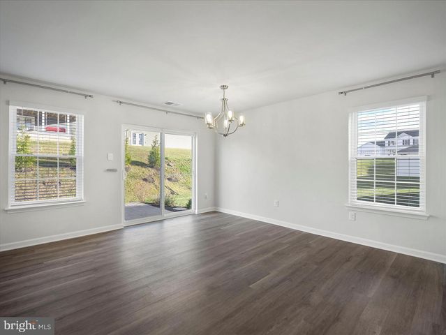 387 AYLESBURY LN, Martinsburg, WV 25403