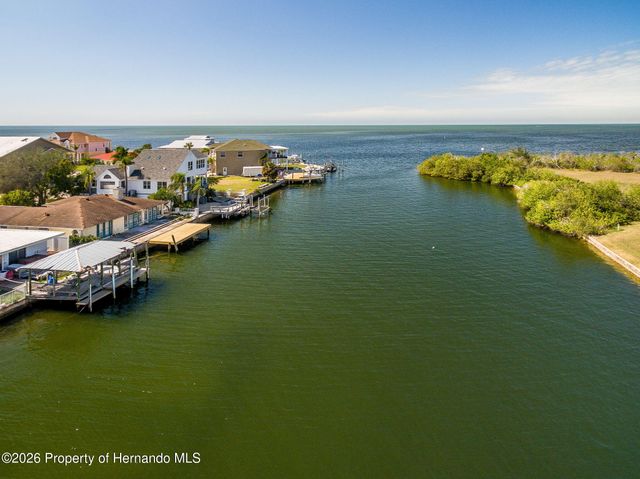 5915 Sea Ranch Drive 408, Hudson, FL 34667