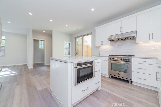 149 Messenger, Irvine, CA 92618