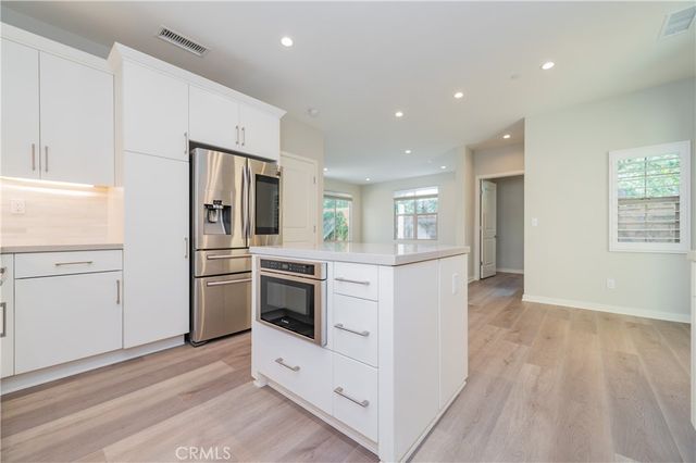 149 Messenger, Irvine, CA 92618