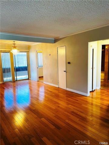 1757 N Normandie Avenue 8, Los Angeles, CA 90027