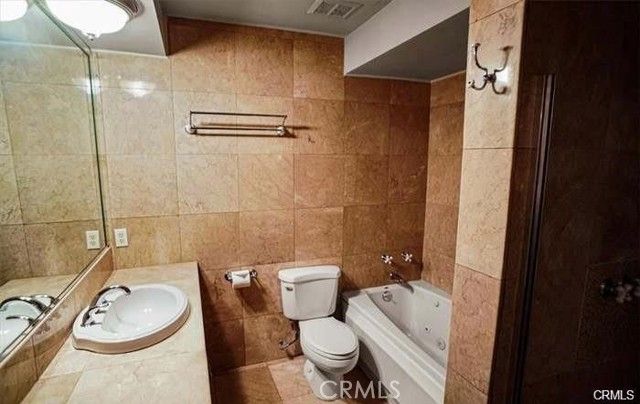 1757 N Normandie Avenue 8, Los Angeles, CA 90027