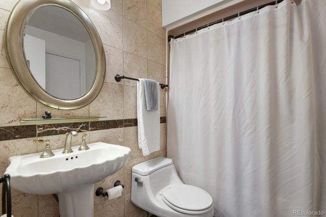 10386 W Dartmouth Avenue, Lakewood, CO 80227