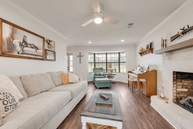 170 Rs County Road 3326, Emory, TX 75440