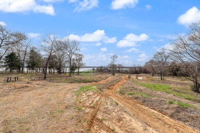 170 Rs County Road 3326, Emory, TX 75440