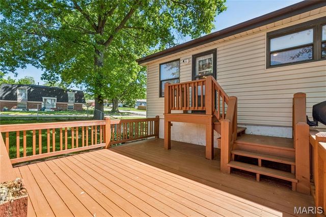 3161 Donnycave Lane, Maryland Heights, MO 63043