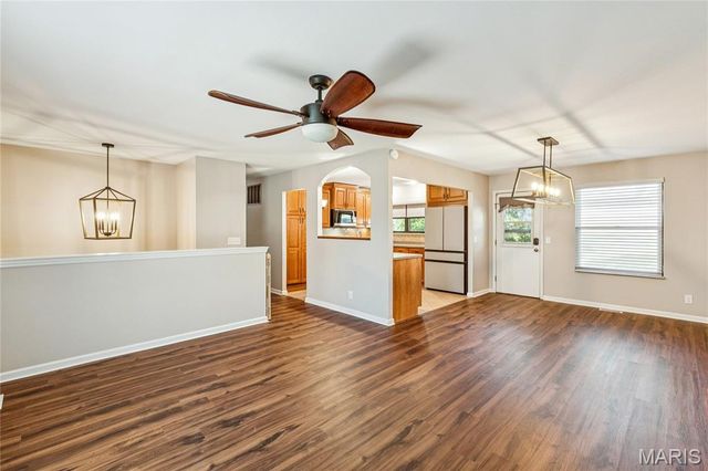 3161 Donnycave Lane, Maryland Heights, MO 63043