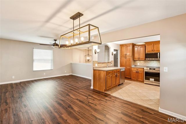 3161 Donnycave Lane, Maryland Heights, MO 63043