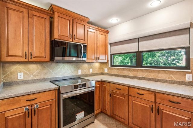 3161 Donnycave Lane, Maryland Heights, MO 63043