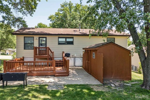 3161 Donnycave Lane, Maryland Heights, MO 63043
