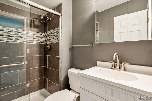 3161 Donnycave Lane, Maryland Heights, MO 63043