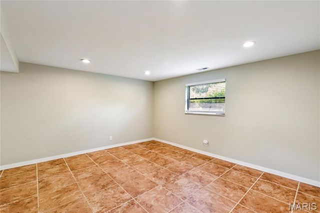 3161 Donnycave Lane, Maryland Heights, MO 63043
