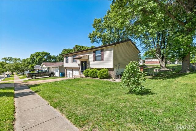 3161 Donnycave Lane, Maryland Heights, MO 63043