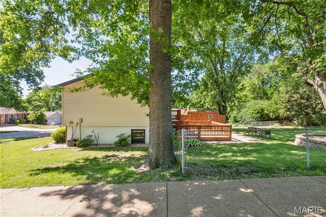 3161 Donnycave Lane, Maryland Heights, MO 63043