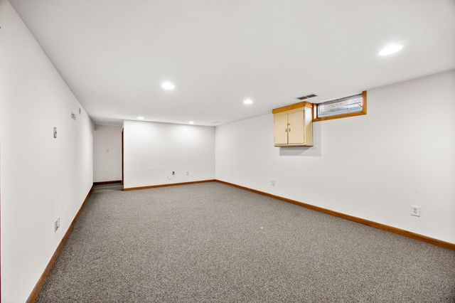 1129 35th Avenue N, Saint Cloud, MN 56303