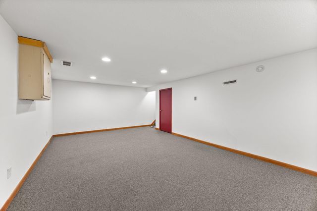 1129 35th Avenue N, Saint Cloud, MN 56303