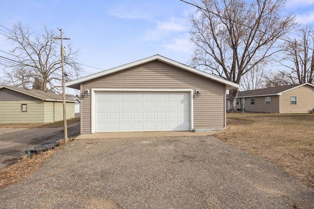 1129 35th Avenue N, Saint Cloud, MN 56303