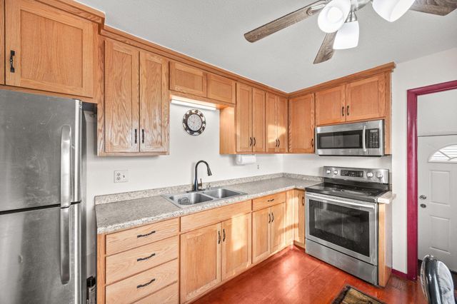 1129 35th Avenue N, Saint Cloud, MN 56303