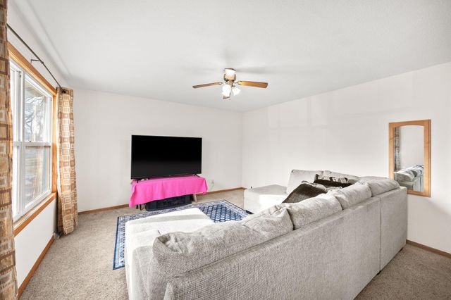 1129 35th Avenue N, Saint Cloud, MN 56303