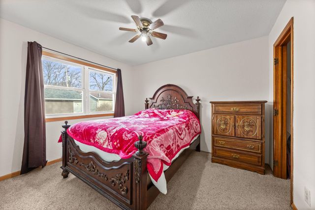 1129 35th Avenue N, Saint Cloud, MN 56303