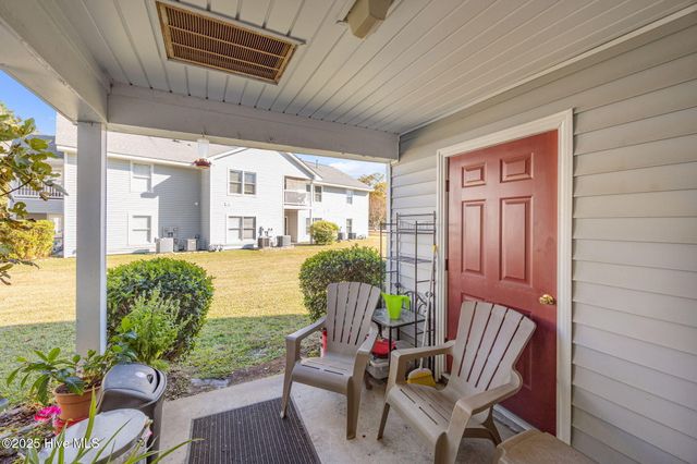 124 W Victoria Court B, Greenville, NC 27834