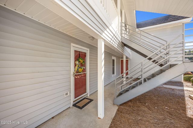 124 W Victoria Court B, Greenville, NC 27834