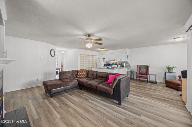 124 W Victoria Court B, Greenville, NC 27834