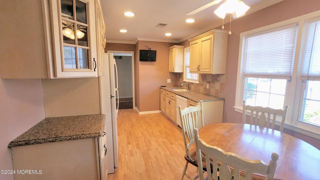 1176 Fern Street, Toms River, NJ 08753
