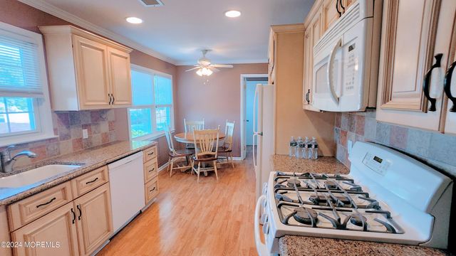 1176 Fern Street, Toms River, NJ 08753