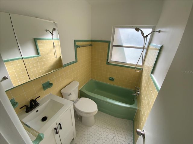 1404 COREY WAY S, South Pasadena, FL 33707