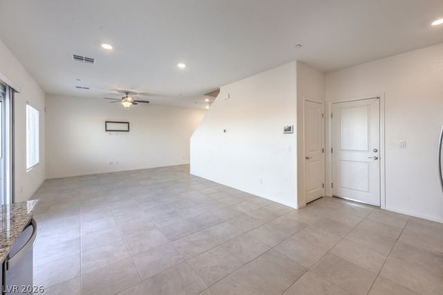 7970 Diamond Sky Avenue, Las Vegas, NV 89113