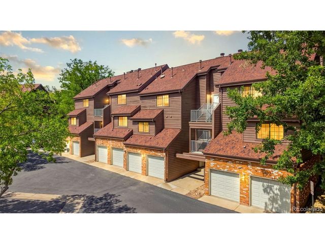 816 S Vance St B, Lakewood, CO 80226