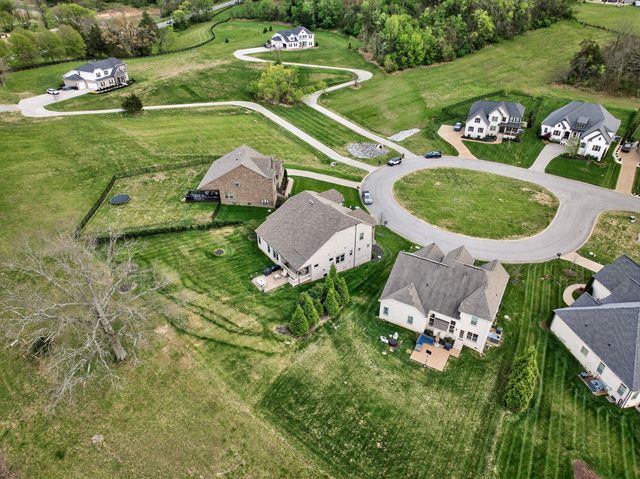 316 Bayberry Ct, Nolensville, TN 37135