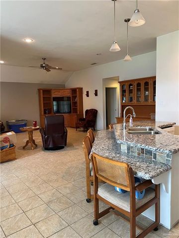 229 Karen Drive, Alamo, TX 78516